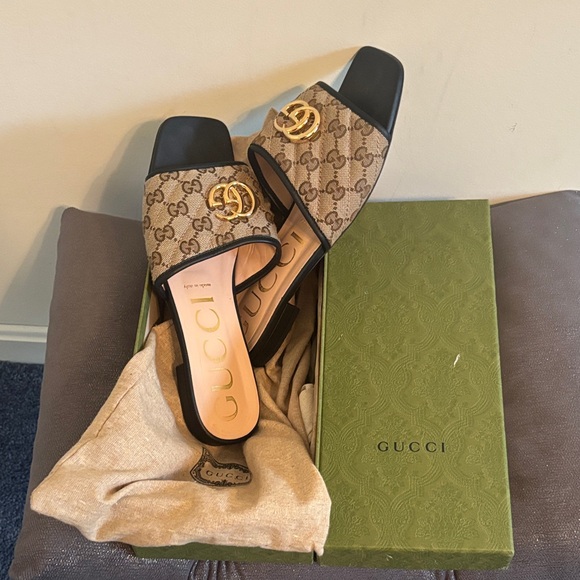 Gucci Women's Black and Brown Logo Mules - Picture 1 of 1